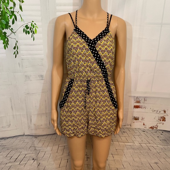 Xhilaration Pants - Adorable Pocket Romper